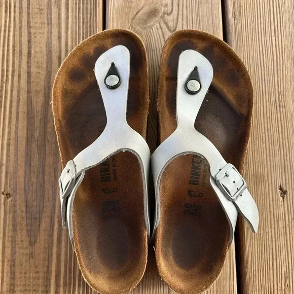 Birkenstock Gizeh Silver Sz 38 W 7 - Picture 1 of 11